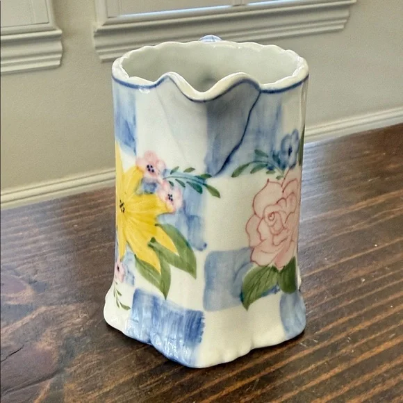 Andrea By Sadek Pink, Yellow & Blue Floral Sugar and Creamer Set - Picture 6 of 13